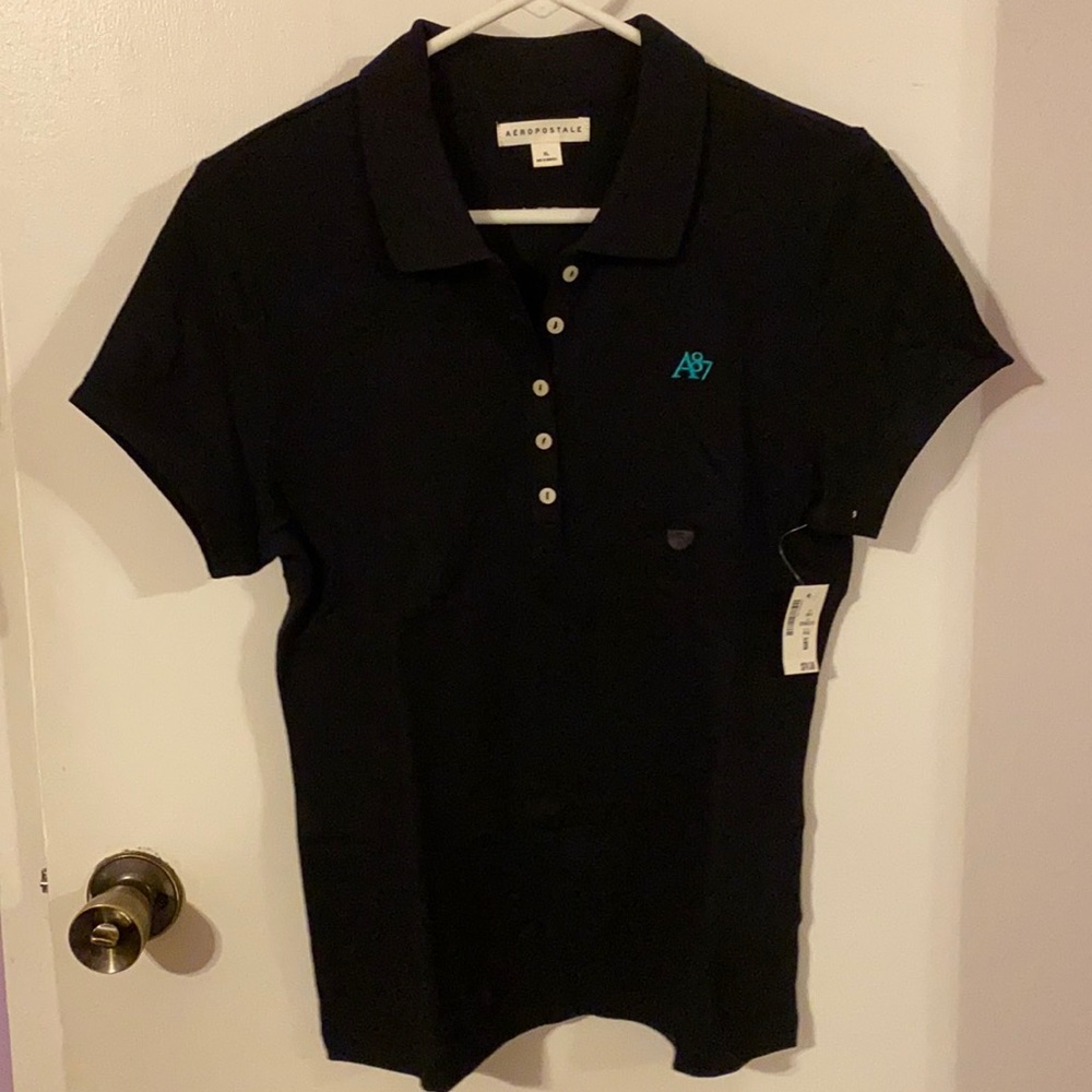 New black tshirt. Xl in aero is more like m or l